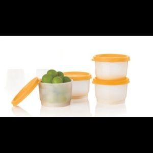 Tupperware Snack Cups Set